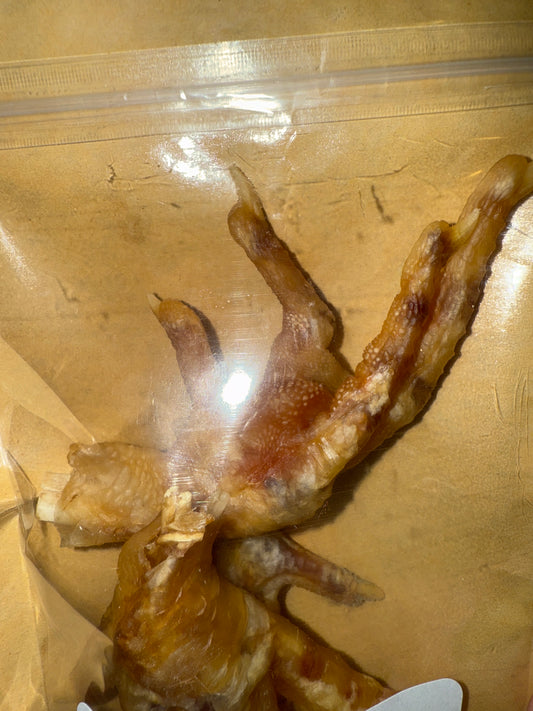 Dehydrated chicken feet